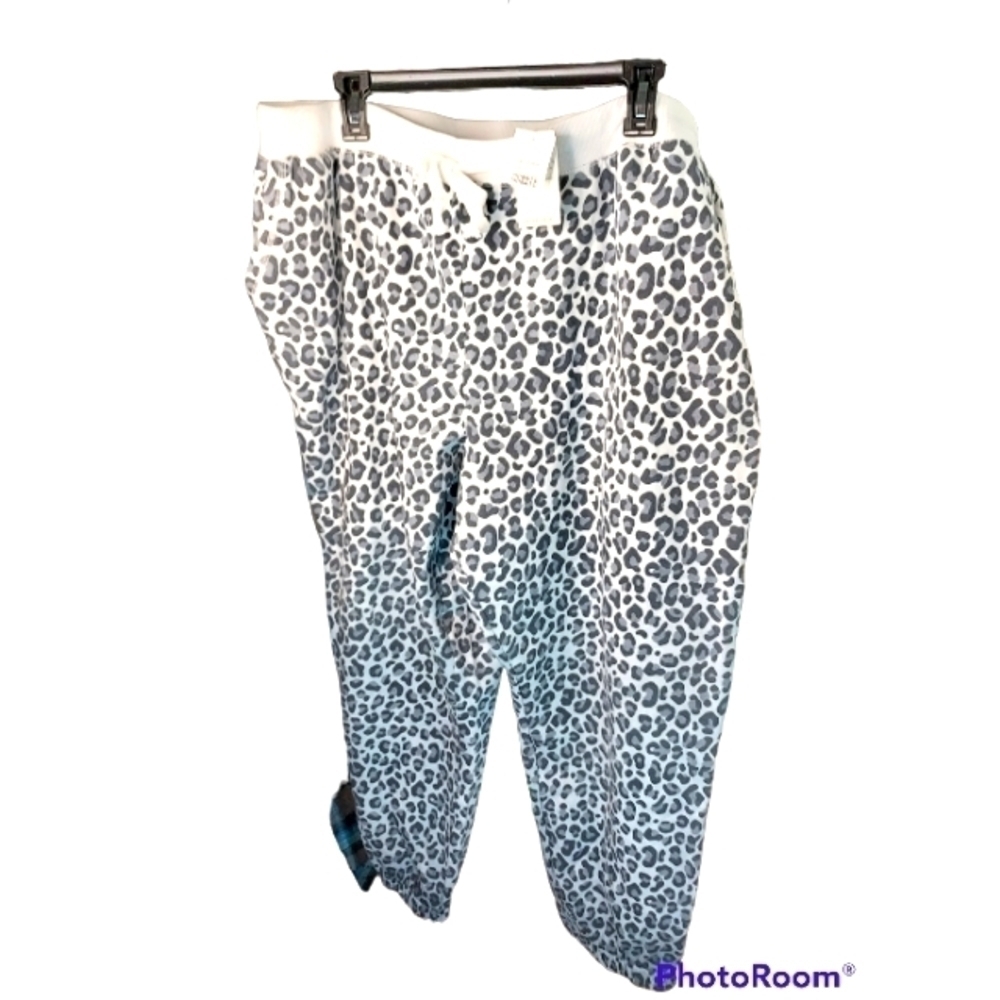 Cato NWT Plus lounge pants animal print 14/16 soft comfortable front pockets